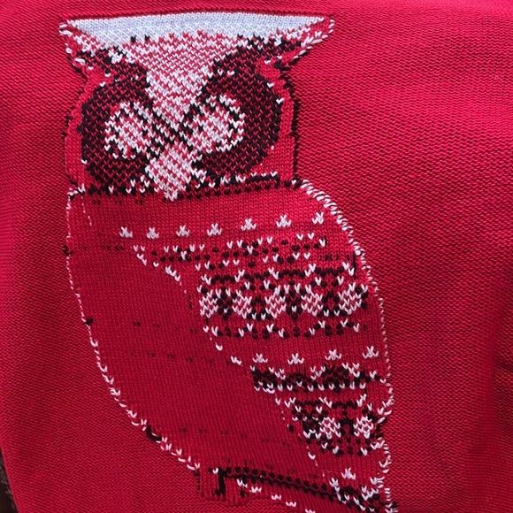 Women’s Red Owl Sweater Size 1x long sleeve the owl appears as if done by hand - Picture 15 of 16